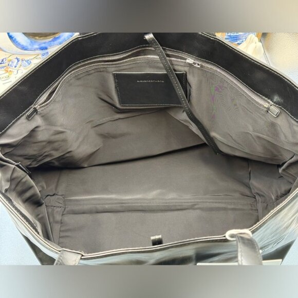 🆕 ALEXANDER WANG 🧿 NWOT Punch Crackle Leather Tote, Black Leather - AUTHENTIC - Picture 7 of 16